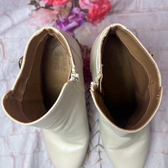 Naturalizer Berri Off White Ankle Boots size 10w - Picture 8 of 11